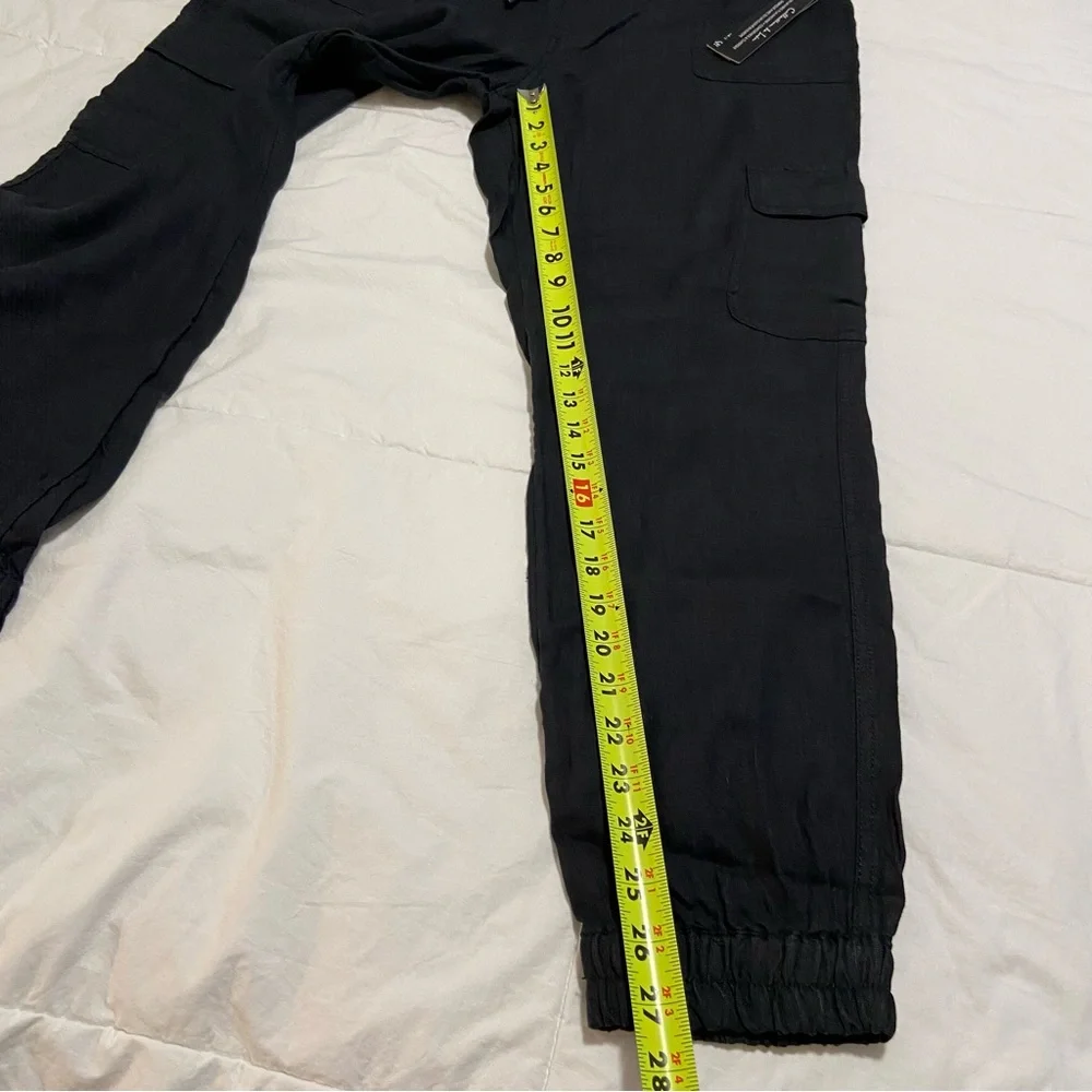 Nicole Miller Black Linen Cargo Pants - Picture 5 of 9
